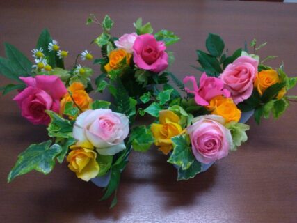 お花でリラックス🌹≪岡山ケアセンター地域密着デイ≫