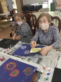 【両備ヘルシーケア大安寺東公園前】色鮮やかな花火アートを楽しみました🎆
