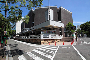 岡山市民会館